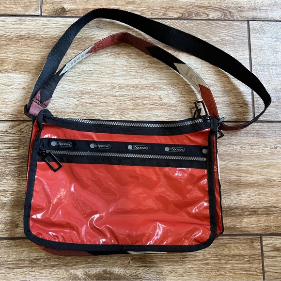 Lesportsac Deluxe Everyday Bag Messenger Bag Aztec Burnt Orange - Picture 5 of 16